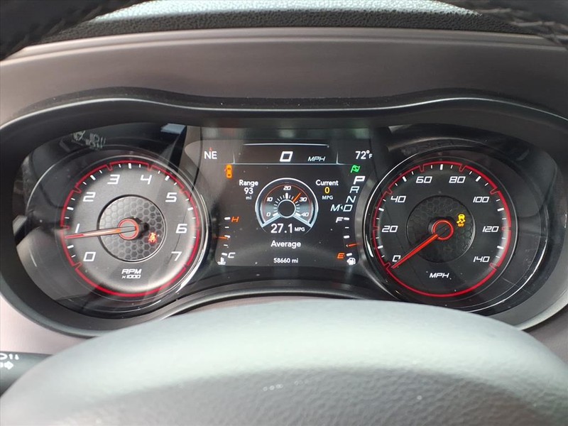 Dodge Charger Vehicle Full-screen Gallery Image 18