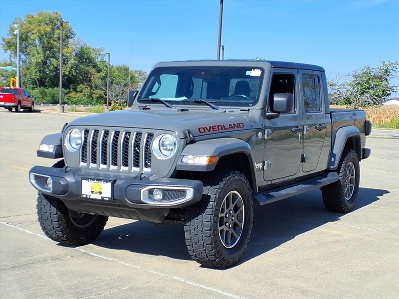 Jeep Gladiator Vehicle Full-screen Gallery Image 2