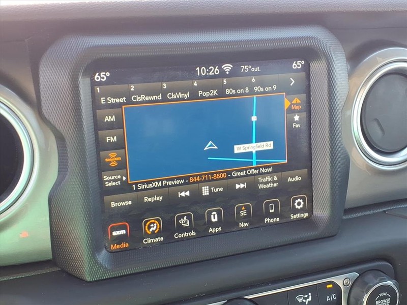 Jeep Gladiator Vehicle Full-screen Gallery Image 12