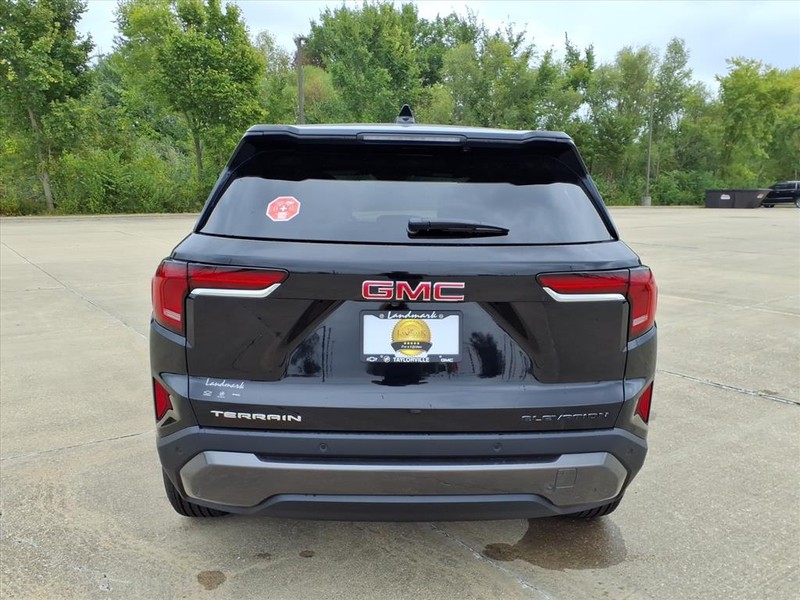 GMC Terrain Vehicle Full-screen Gallery Image 18