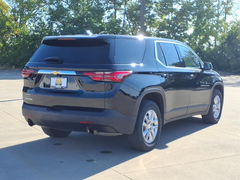 Chevrolet Traverse Vehicle Full-screen Gallery Image 4