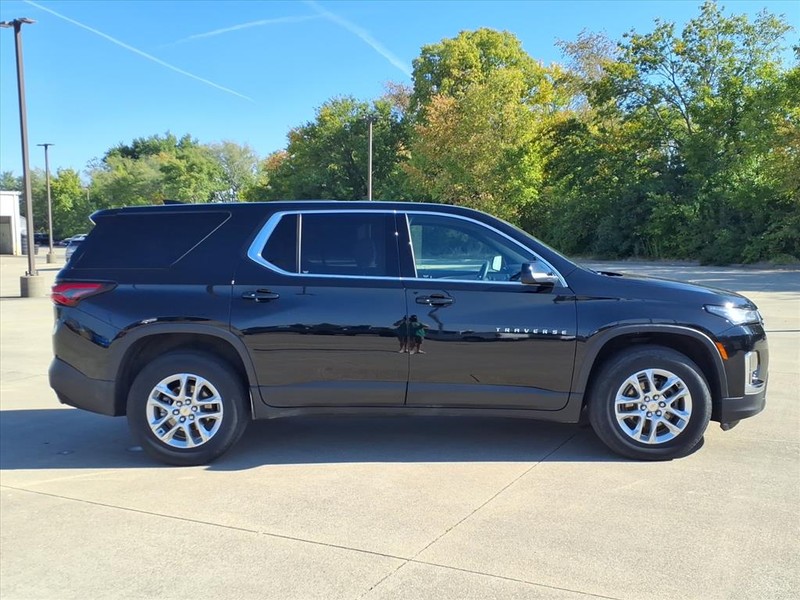 Chevrolet Traverse Vehicle Full-screen Gallery Image 5