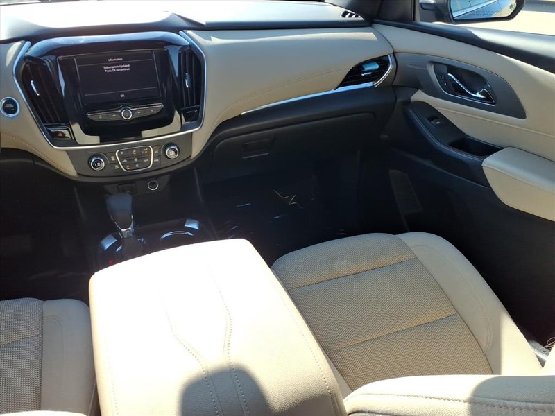 Chevrolet Traverse Vehicle Full-screen Gallery Image 10
