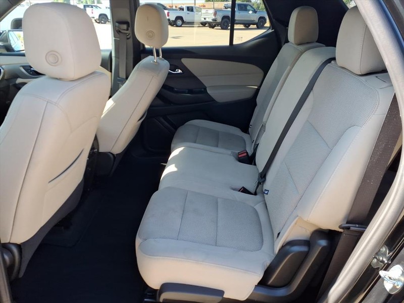 Chevrolet Traverse Vehicle Full-screen Gallery Image 21