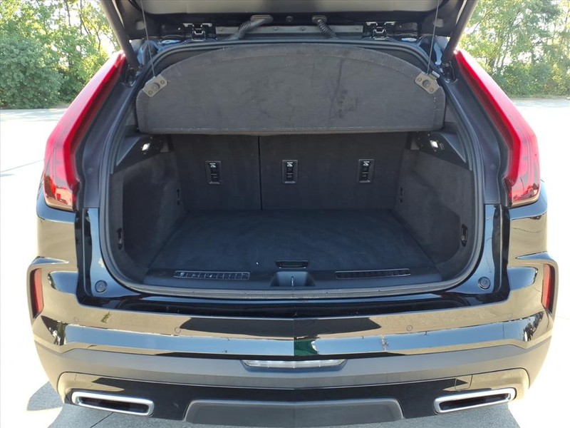 Cadillac XT4 Vehicle Full-screen Gallery Image 22