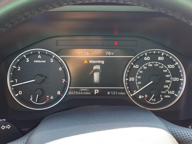 Mitsubishi Outlander Vehicle Full-screen Gallery Image 19