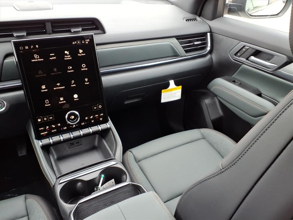 GMC Terrain Vehicle Full-screen Gallery Image 6