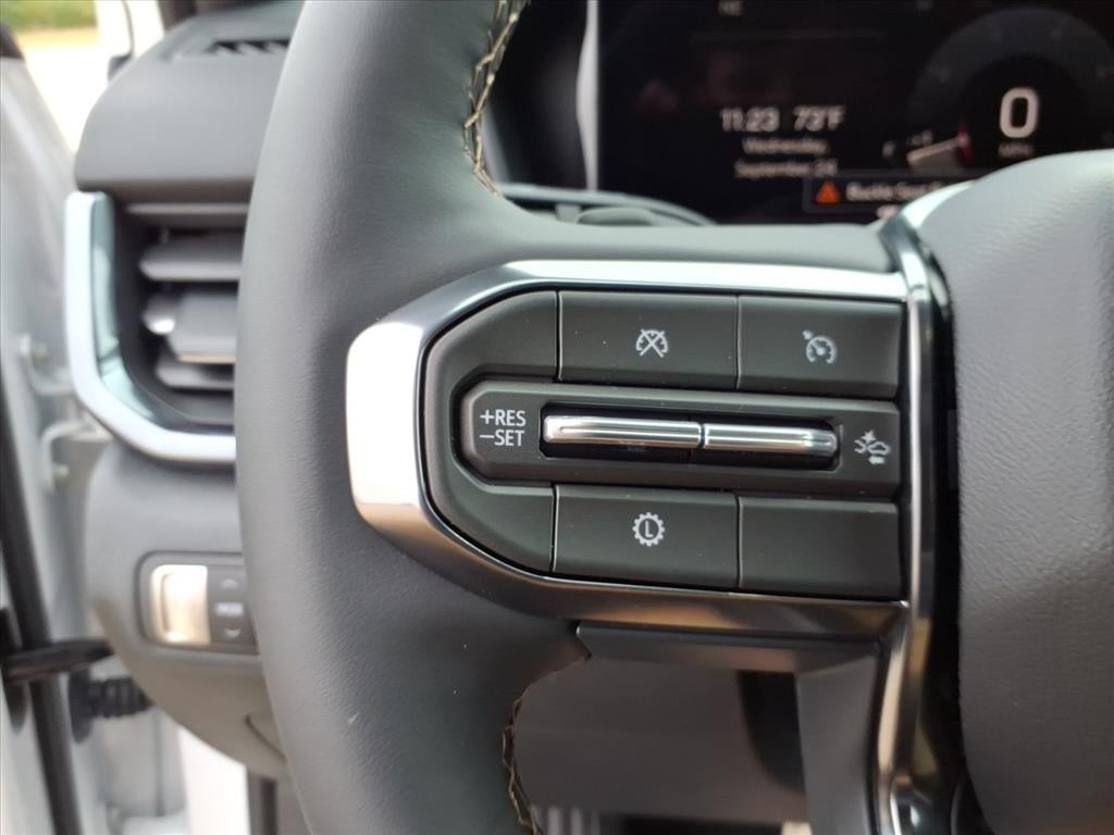 GMC Terrain Vehicle Full-screen Gallery Image 11