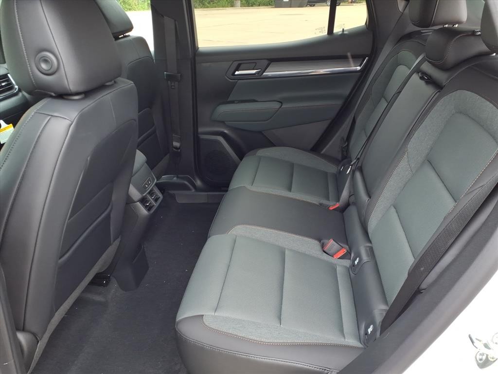 GMC Terrain Vehicle Full-screen Gallery Image 16