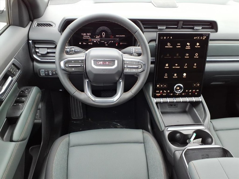 GMC Terrain Vehicle Full-screen Gallery Image 5