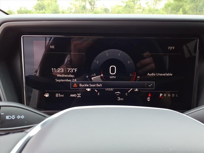 GMC Terrain Vehicle Full-screen Gallery Image 13