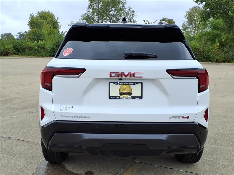 GMC Terrain Vehicle Full-screen Gallery Image 18