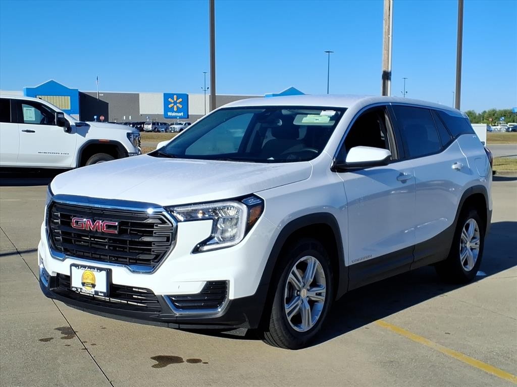 GMC Terrain Vehicle Full-screen Gallery Image 2