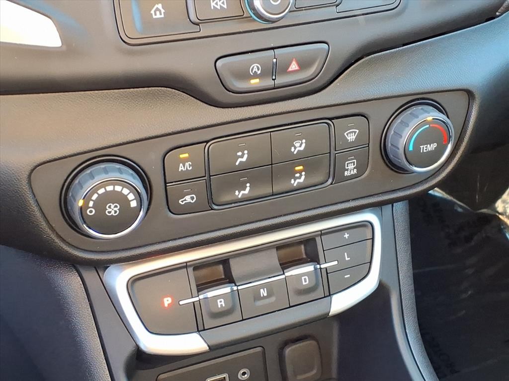 GMC Terrain Vehicle Full-screen Gallery Image 14