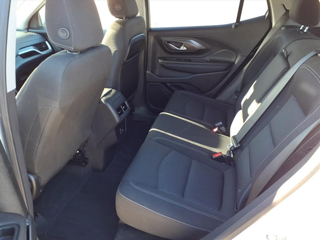 GMC Terrain Vehicle Full-screen Gallery Image 21