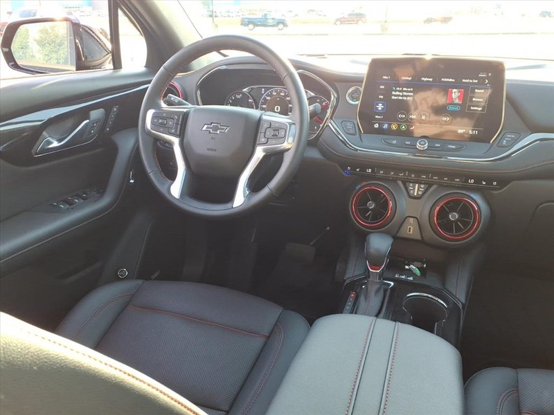 Chevrolet Blazer Vehicle Full-screen Gallery Image 11