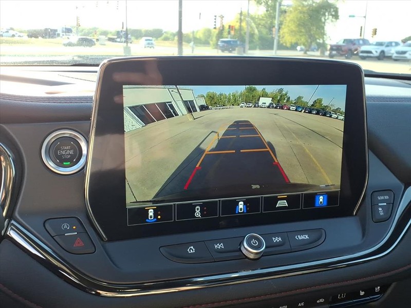 Chevrolet Blazer Vehicle Full-screen Gallery Image 13