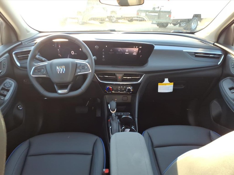 Buick Encore GX Vehicle Full-screen Gallery Image 4