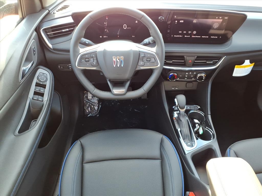Buick Encore GX Vehicle Full-screen Gallery Image 5