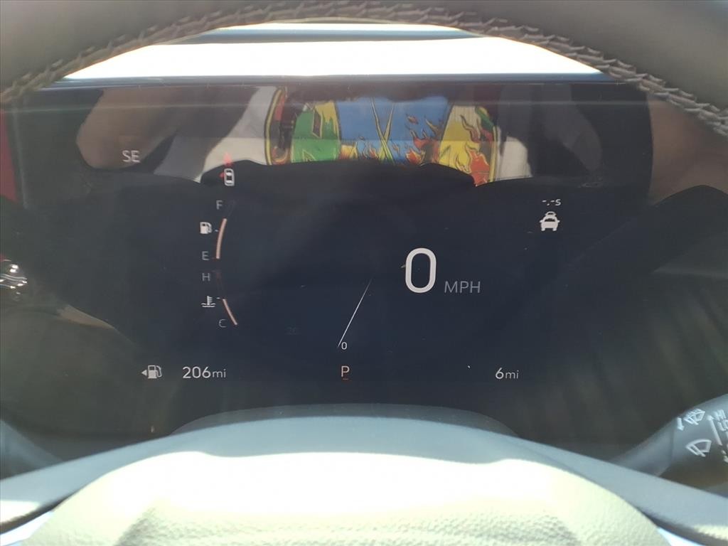 Buick Encore GX Vehicle Full-screen Gallery Image 14