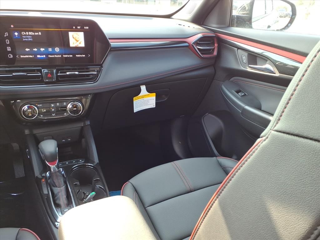 Chevrolet Trailblazer Vehicle Full-screen Gallery Image 6