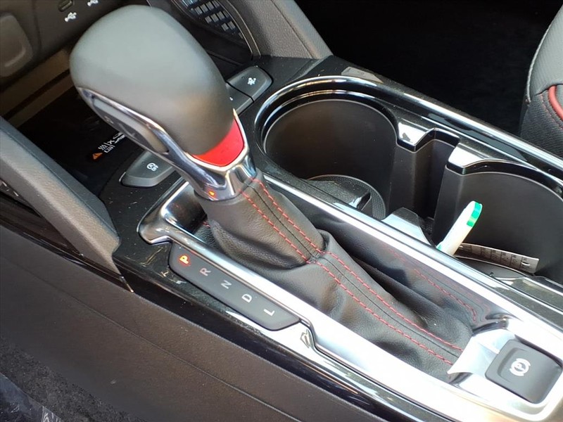 Chevrolet Trailblazer Vehicle Full-screen Gallery Image 11