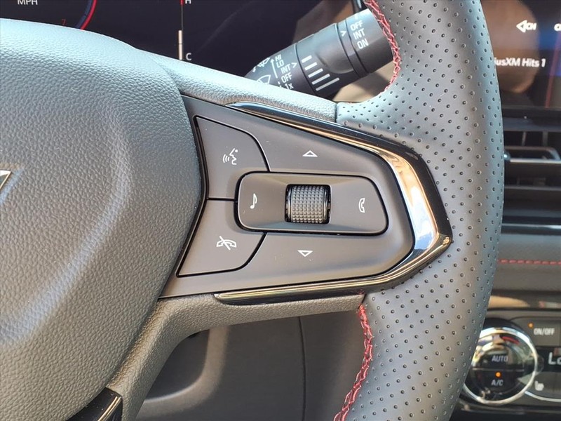 Chevrolet Trailblazer Vehicle Full-screen Gallery Image 13