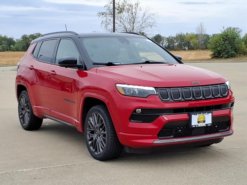 Jeep Compass Vehicle Full-screen Gallery Image 6