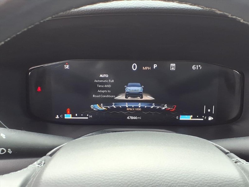 Jeep Compass Vehicle Full-screen Gallery Image 18