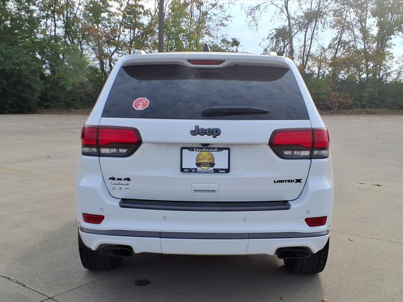 Jeep Grand Cherokee Vehicle Full-screen Gallery Image 25