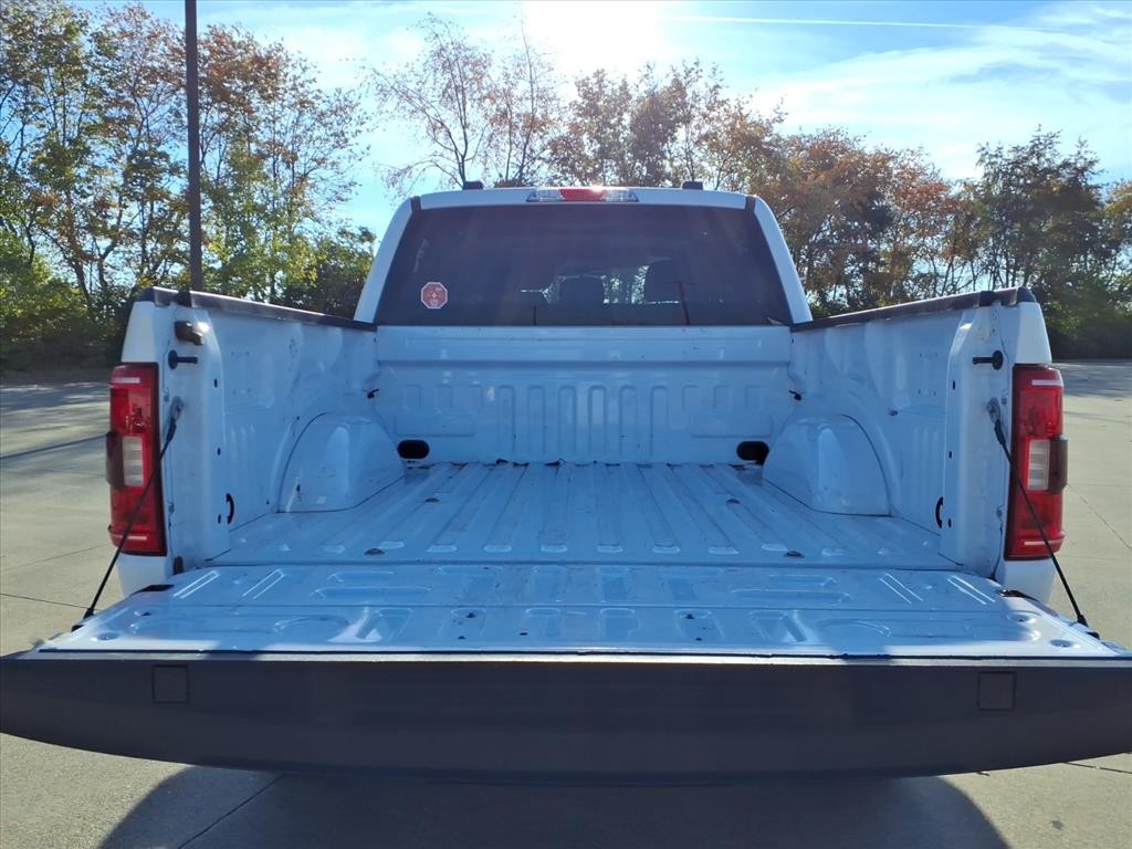 Ford F-150 Vehicle Full-screen Gallery Image 24