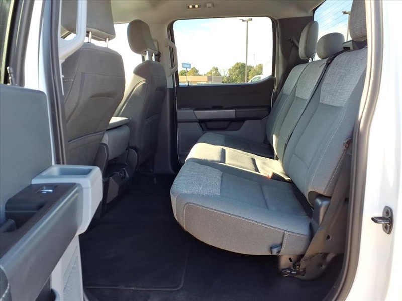 Ford F-150 Vehicle Full-screen Gallery Image 23