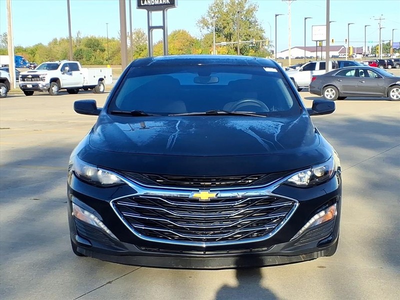 Chevrolet Malibu Vehicle Full-screen Gallery Image 07