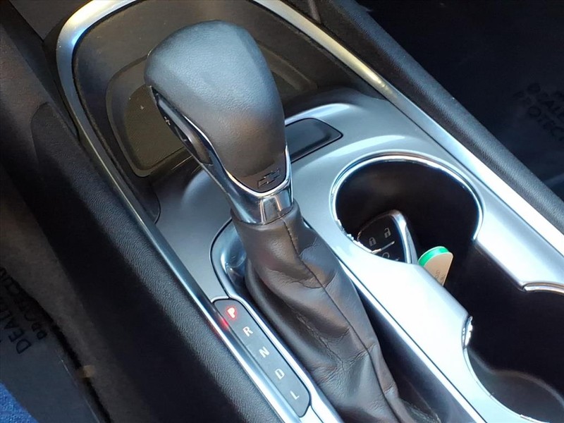 Chevrolet Malibu Vehicle Full-screen Gallery Image 15