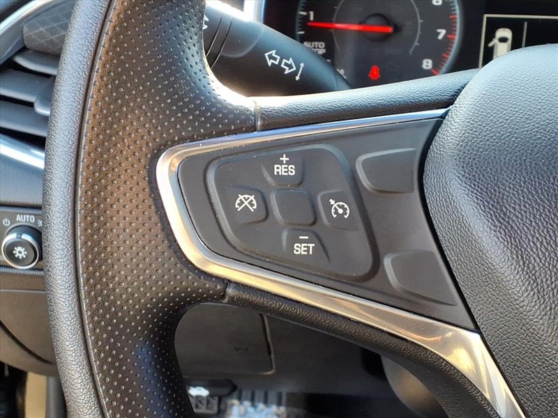 Chevrolet Malibu Vehicle Full-screen Gallery Image 16