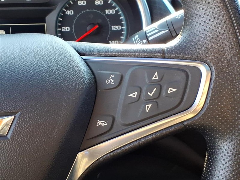 Chevrolet Malibu Vehicle Full-screen Gallery Image 17