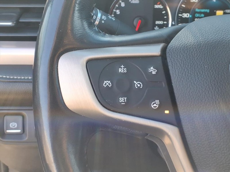 GMC Acadia Vehicle Full-screen Gallery Image 18