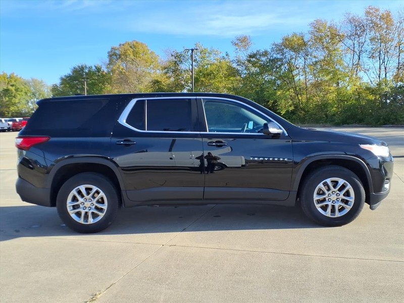 Chevrolet Traverse Vehicle Full-screen Gallery Image 5