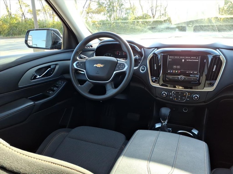 Chevrolet Traverse Vehicle Full-screen Gallery Image 11