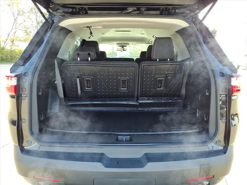 Chevrolet Traverse Vehicle Full-screen Gallery Image 24