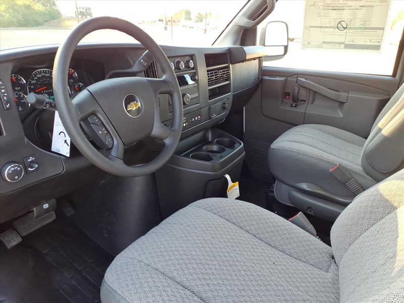 Chevrolet Express Cargo Van Vehicle Full-screen Gallery Image 13