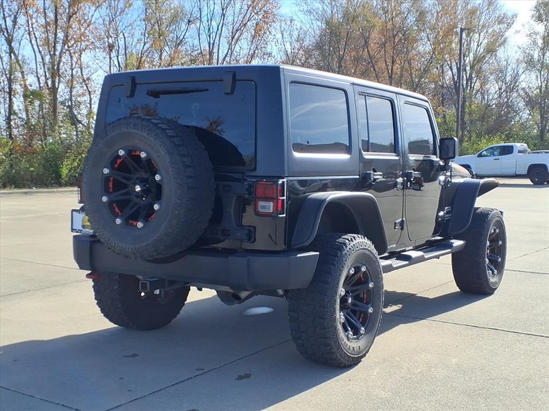 Jeep Wrangler Unlimited Vehicle Full-screen Gallery Image 4