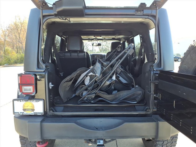 Jeep Wrangler Unlimited Vehicle Full-screen Gallery Image 26