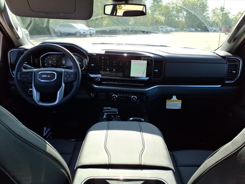 GMC Sierra 1500 Vehicle Full-screen Gallery Image 4