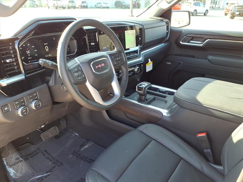 GMC Sierra 1500 Vehicle Full-screen Gallery Image 17