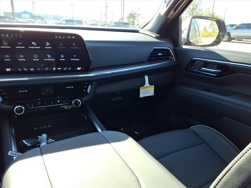 Chevrolet Tahoe Vehicle Full-screen Gallery Image 6