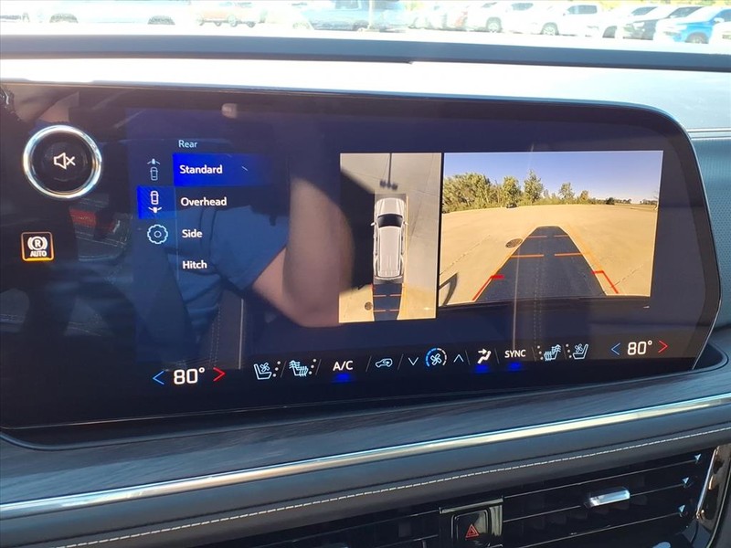 Chevrolet Tahoe Vehicle Full-screen Gallery Image 9