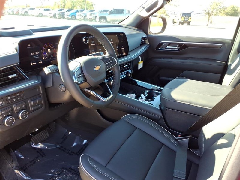 Chevrolet Tahoe Vehicle Full-screen Gallery Image 16