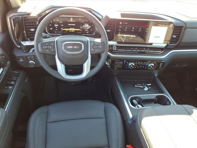 GMC Sierra 2500HD Vehicle Full-screen Gallery Image 5