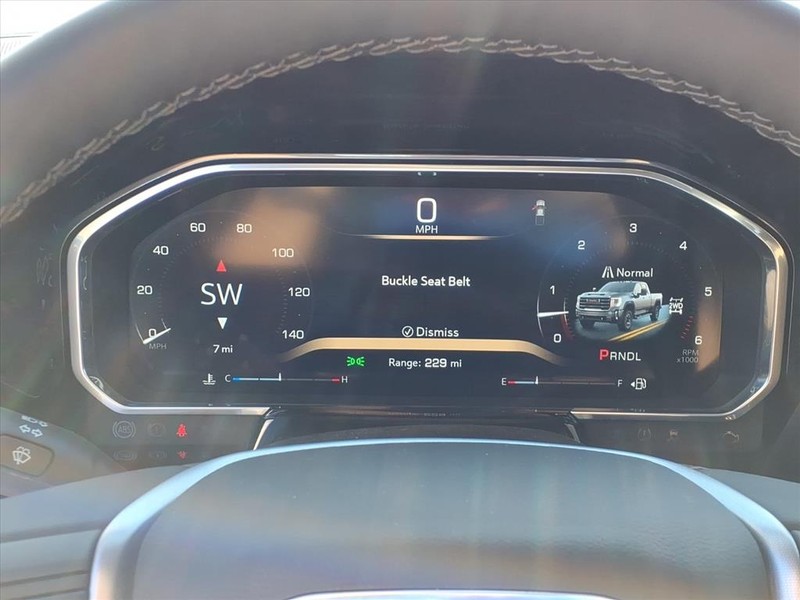 GMC Sierra 2500HD Vehicle Full-screen Gallery Image 13